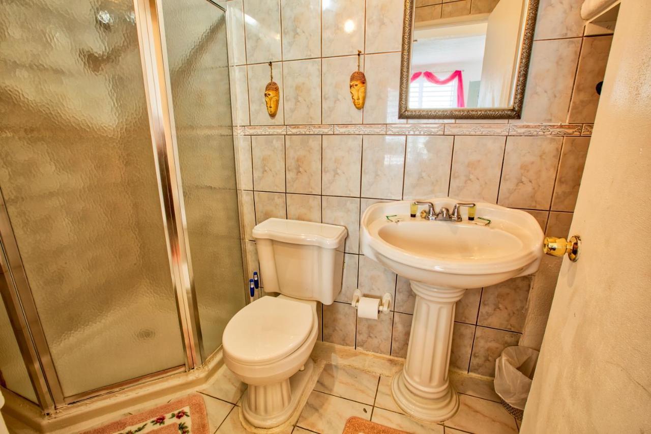 Coconut Palms Inn リンコン エクステリア 写真