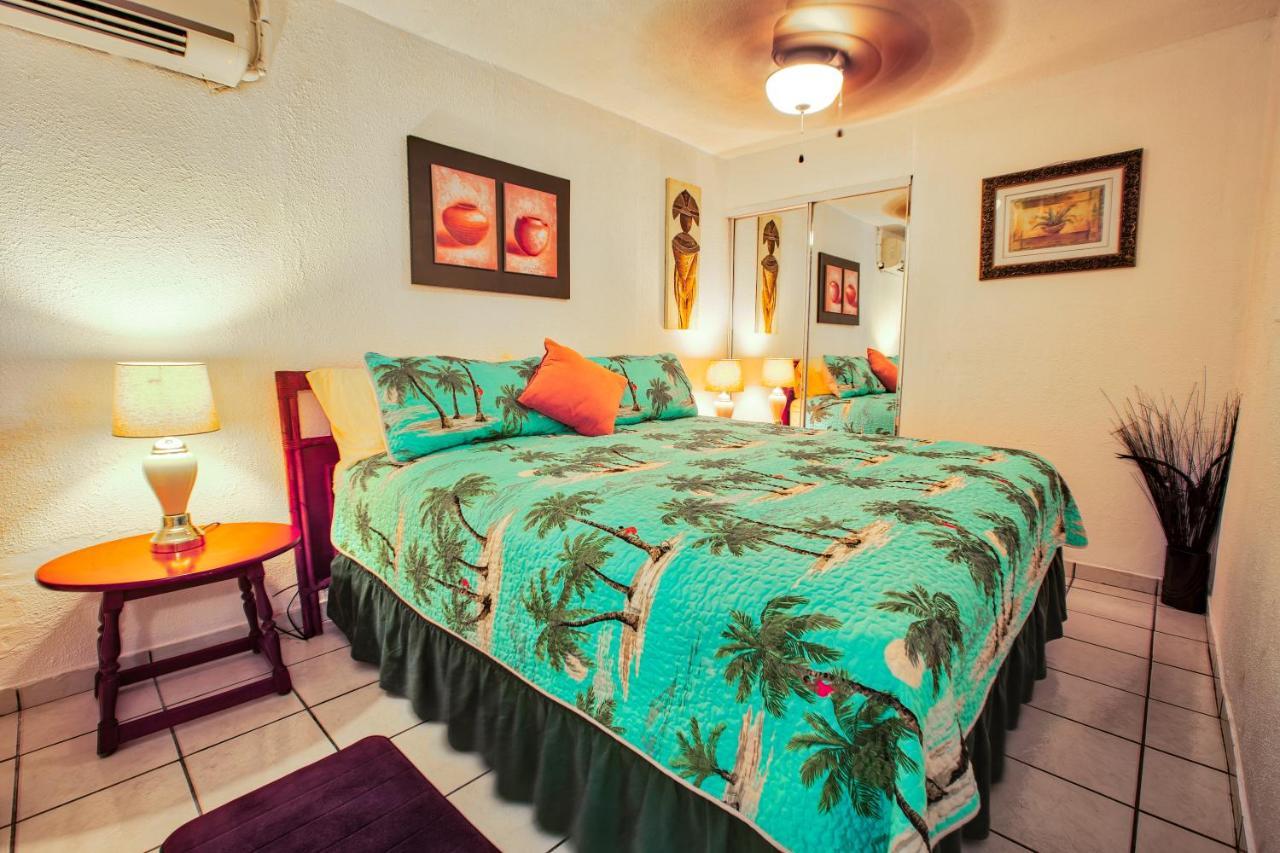 Coconut Palms Inn リンコン エクステリア 写真