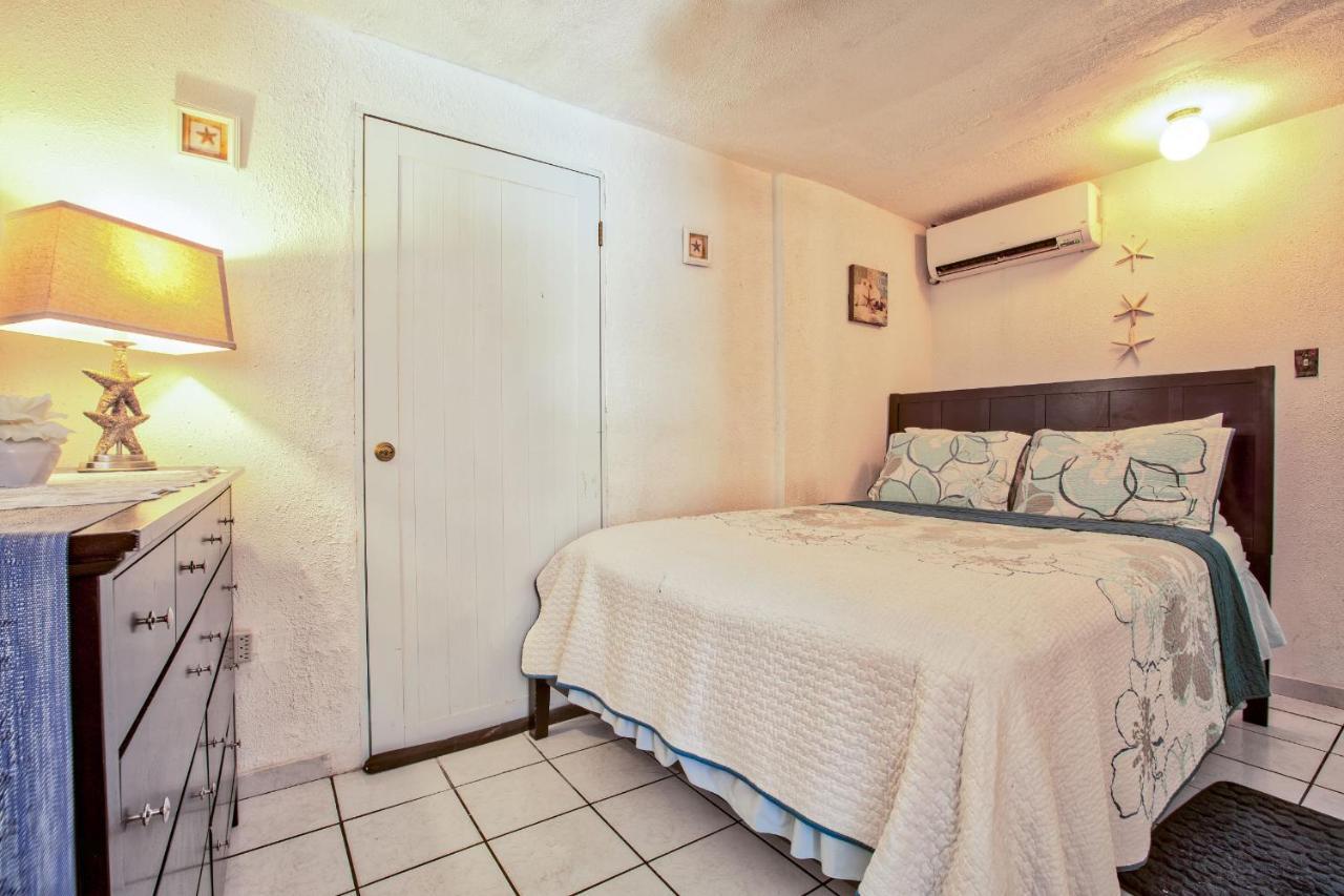 Coconut Palms Inn リンコン エクステリア 写真
